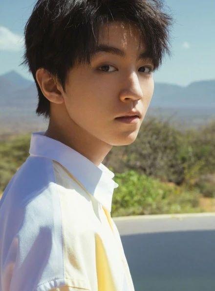 国产精品国产三级国产专不:王俊凯最新发型,探索王俊凯的新发型,国产精品的时尚魅力与独特风采 国产精品国产三级国产专不:王俊凯最新发型,探索王俊凯的新发型,国产精品的时尚魅力与独特风采