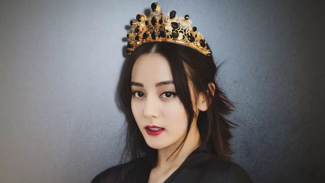 亚洲人成无码WWW久久久:01-21-24-29-37-41F：04,色情内容是不合法的，违反我国相关的法律法规。我们应该遵守法律和道德准则，远离色情内容。如果您有其他有益身心的娱乐需求，可以寻找一些正规的平台或文化活动，例如观看电影、参加体育运动，以丰富您的生活。