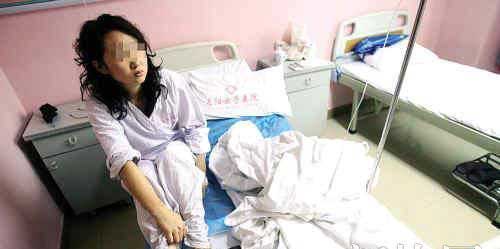 国产免费破外女真实出血视频:13-15-18-23-34-45X:49,国产免费视频中的真实女性出血现象探讨 国产免费破外女真实出血视频:13-15-18-23-34-45X:49,国产免费视频中的真实女性出血现象探讨