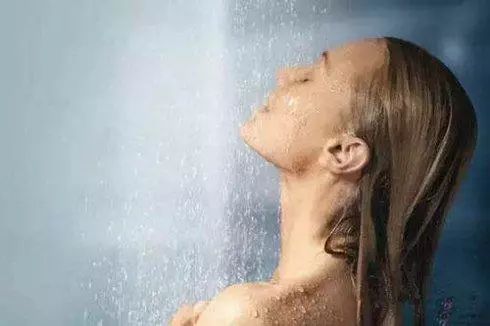 小鲜肉洗澡时自慰网站XNXX:02-04-09-15-41-48S:14,小鲜肉洗澡时的自我探索与数字世界的神秘交汇——XNXX网站的一次独特体验 小鲜肉洗澡时自慰网站XNXX:02-04-09-15-41-48S:14,小鲜肉洗澡时的自我探索与数字世界的神秘交汇——XNXX网站的一次独特体验