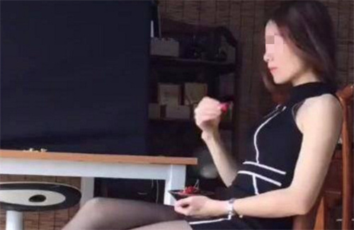 少妇邻居内射在线:08-30-35-38-39-41M:40,少妇邻居的诱惑与私密生活的探索 少妇邻居内射在线:08-30-35-38-39-41M:40,少妇邻居的诱惑与私密生活的探索