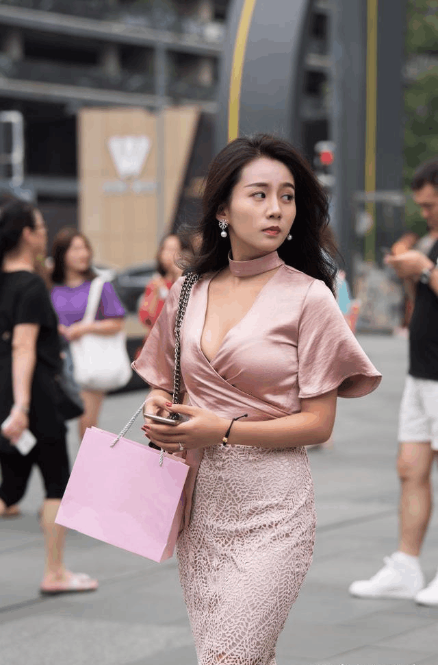 丰满少妇被猛烈进入无码:04-06-22-36-38-45U:46,丰满少妇的私密体验,无码探索的激情之旅 丰满少妇被猛烈进入无码:04-06-22-36-38-45U:46,丰满少妇的私密体验,无码探索的激情之旅