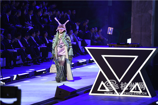 国产成人午夜福利在线观看:06-13-25-34-44-46F：35,探索国产成人午夜福利，在线观看的魅力与反思