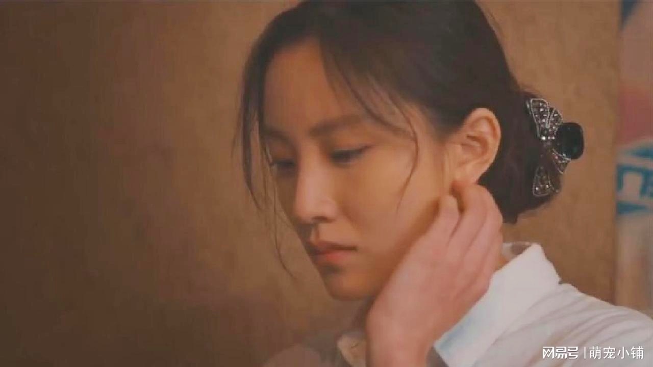 国产女人精品视频国产灰线:09-15-22-25-38-46Q：09,国产女人精品视频的魅力与探索，国产灰线的独特之处