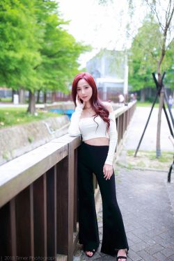 国内少妇偷人精品视频免费:16-19-29-34-37-46F：22,探索国内少妇私密视频的世界，从免费精品视频到数字背后的故事