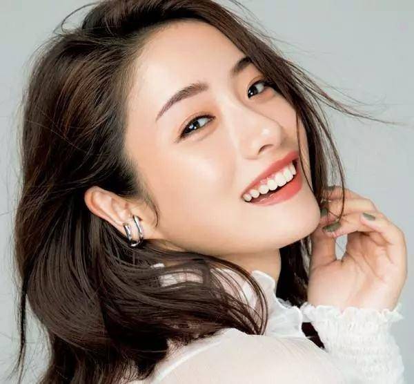 麻豆午夜福利国产高潮偷啪:06-11-23-27-33-43P：18,麻豆午夜福利国产高潮偷啪，探索私密与激情的交汇点